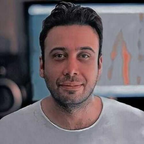 محسن چاوشی رخت عزامو پیرهن سیامو از باغچه بیرون میکشم دلتنگیامو