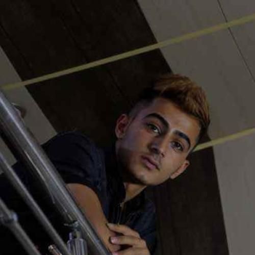 مهدی مولاد هرچی آینه اس شکانم عکسیل مان سزانم