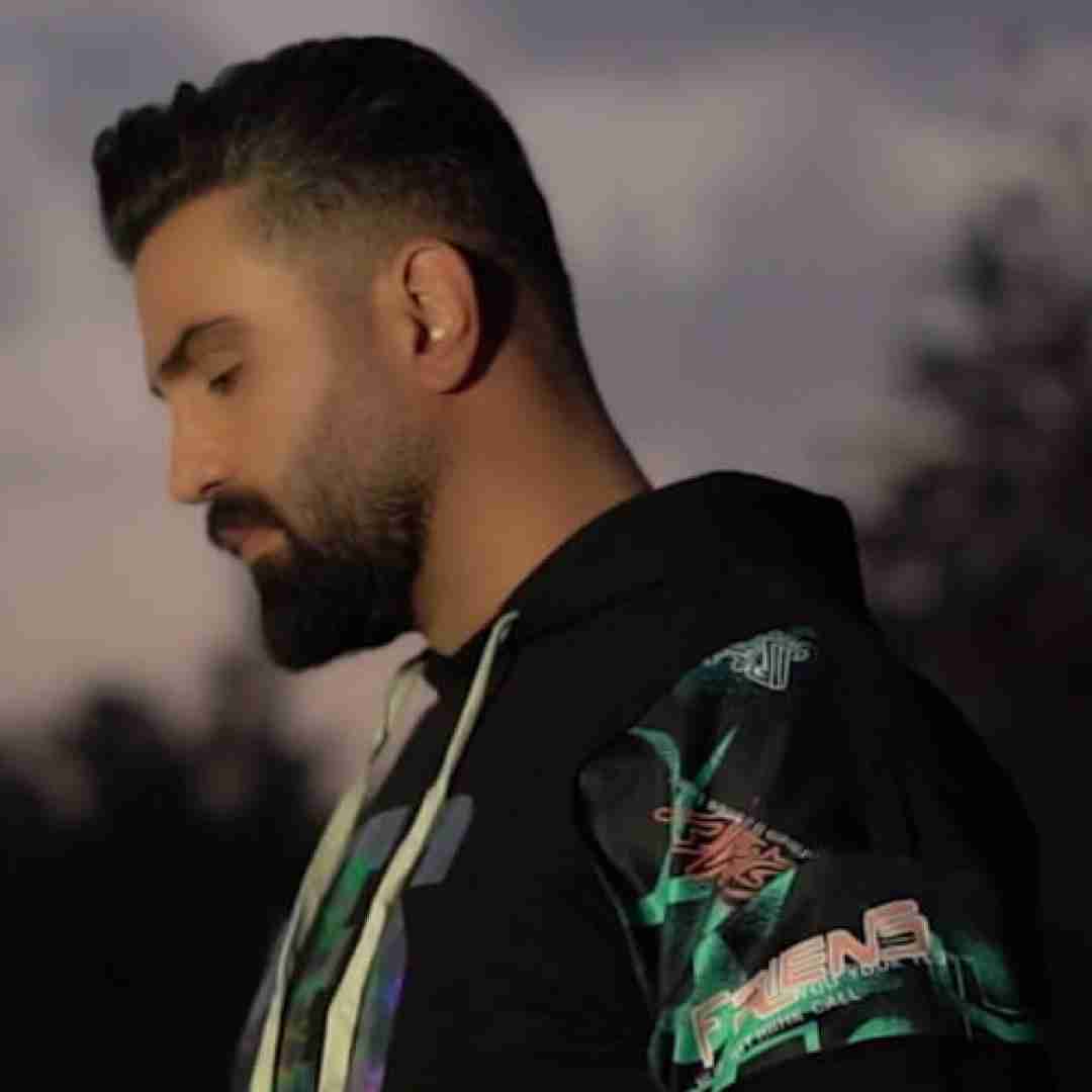 میلاد جواهری یکی بچو خور بیه ی بیوشی هنوز منتظرم