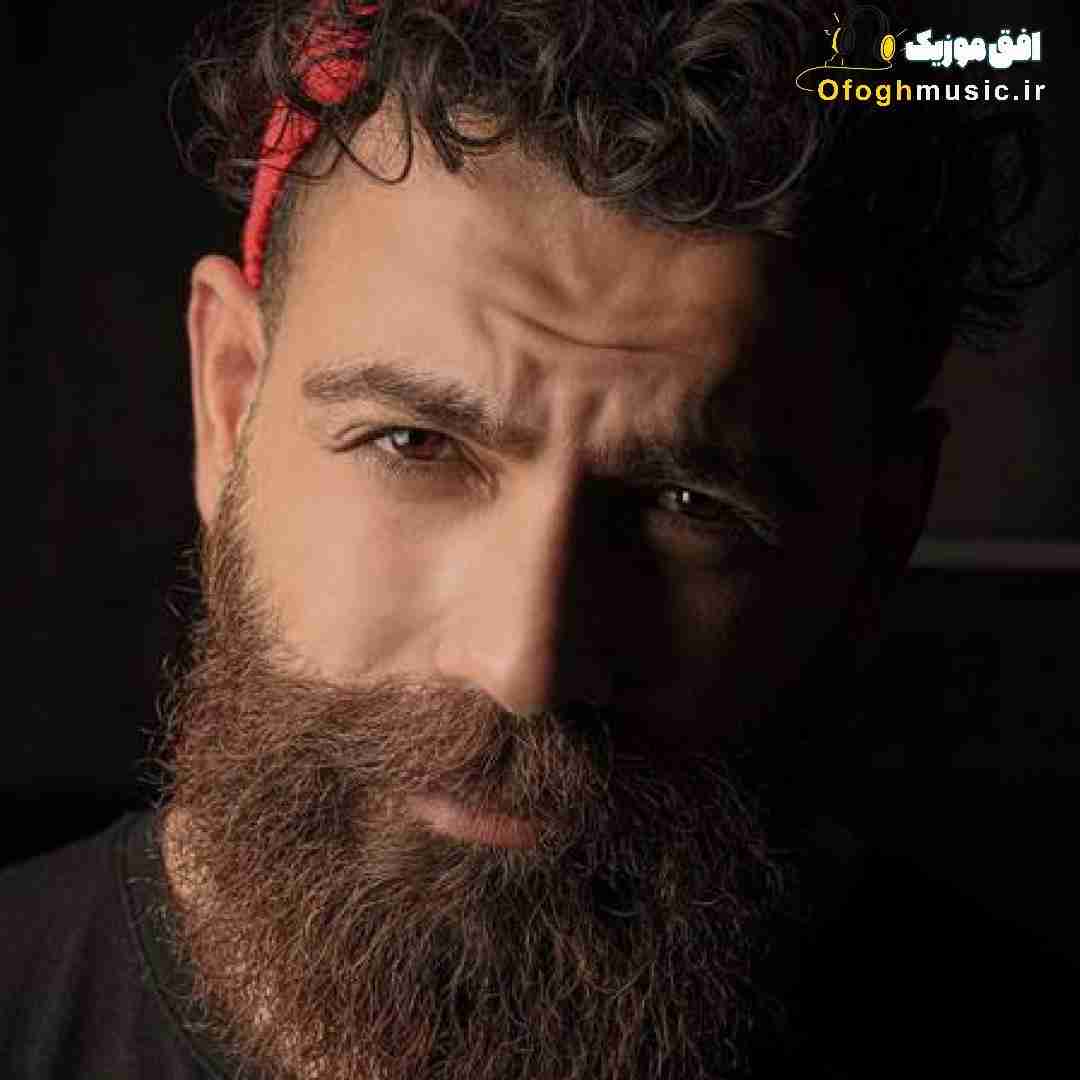 معین زد به دنبال تو میگشتم