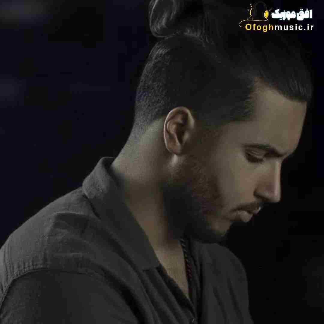 ققنوس یه روزی میرسه که تو بغل یکی دیگه یاد من میفتی