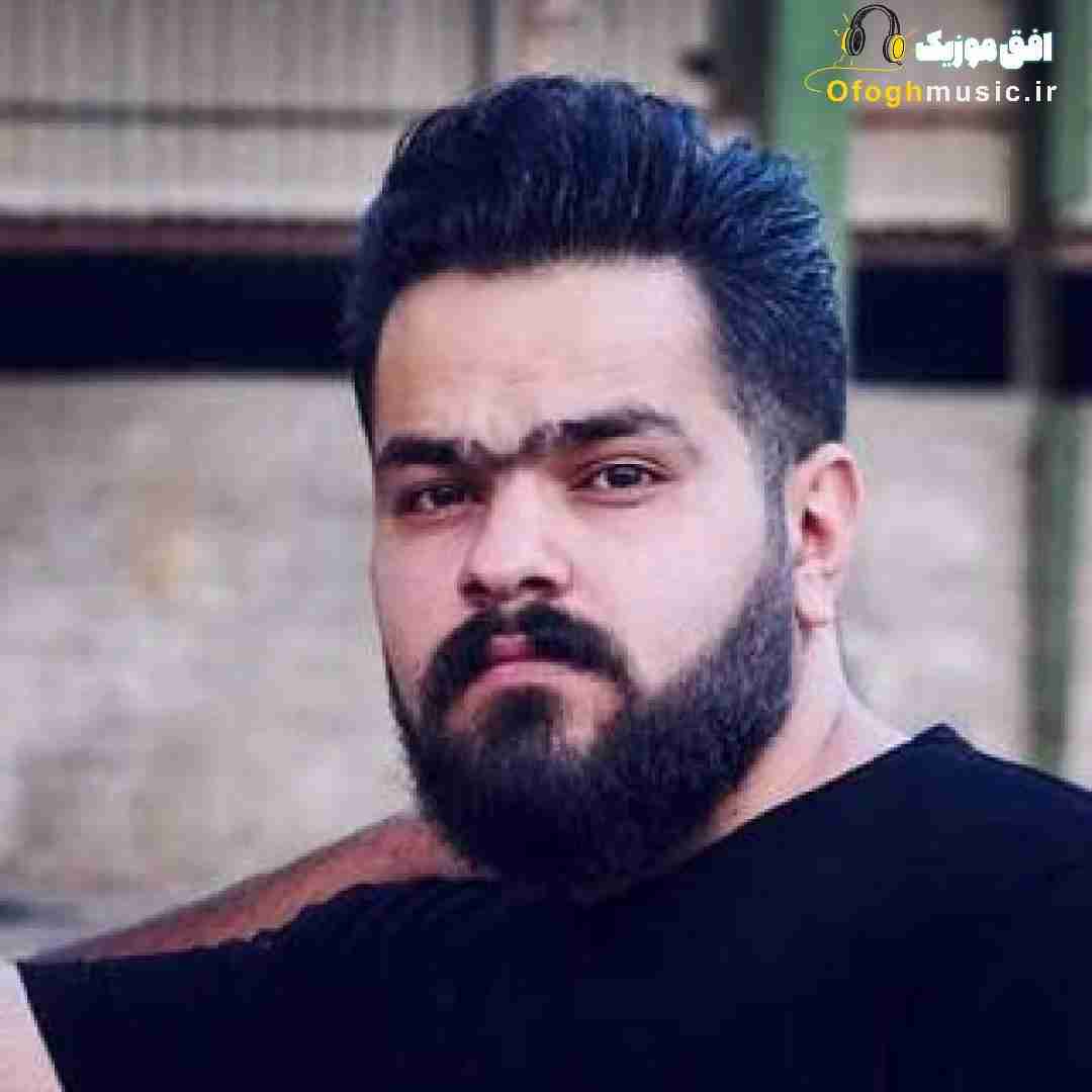 مهدی شریفی کت شلوار مشکی دکمه سالاری
