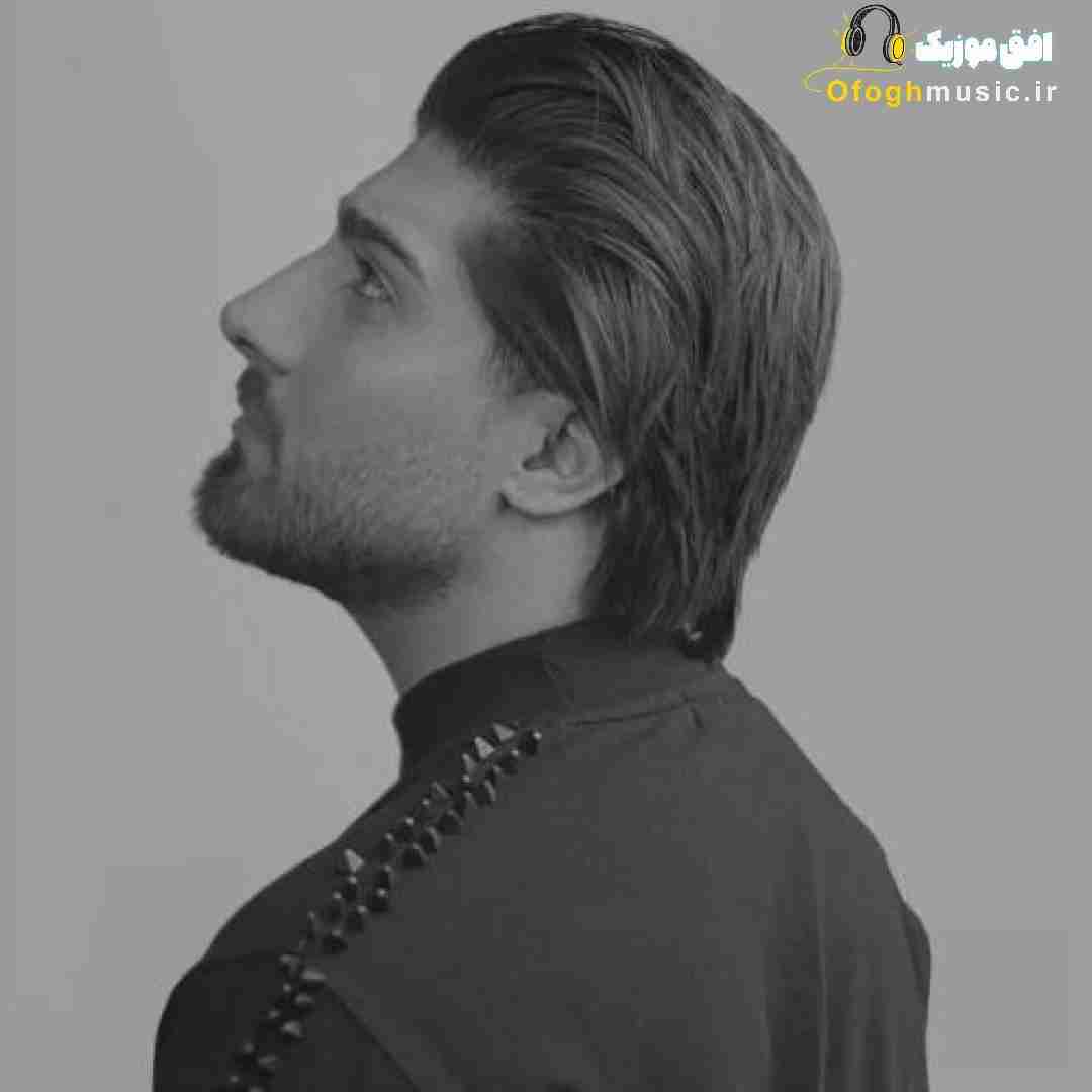امیر لیام بسه بیخیالی مه دیده سرم اگه اسم جدایی باری