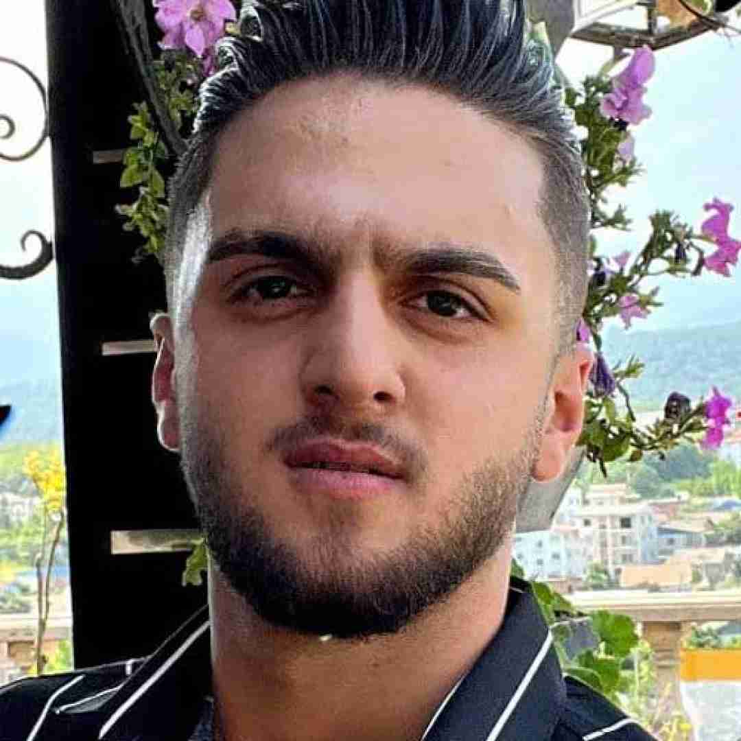 ابوالفضل متو دتر زیبای من چشمون آهو دارنه