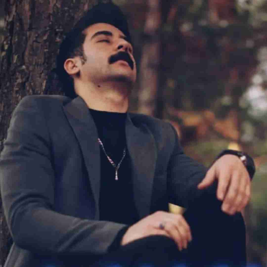 سبحان گلزار ساقی کاری بشم بکو امشو بره ع یادم