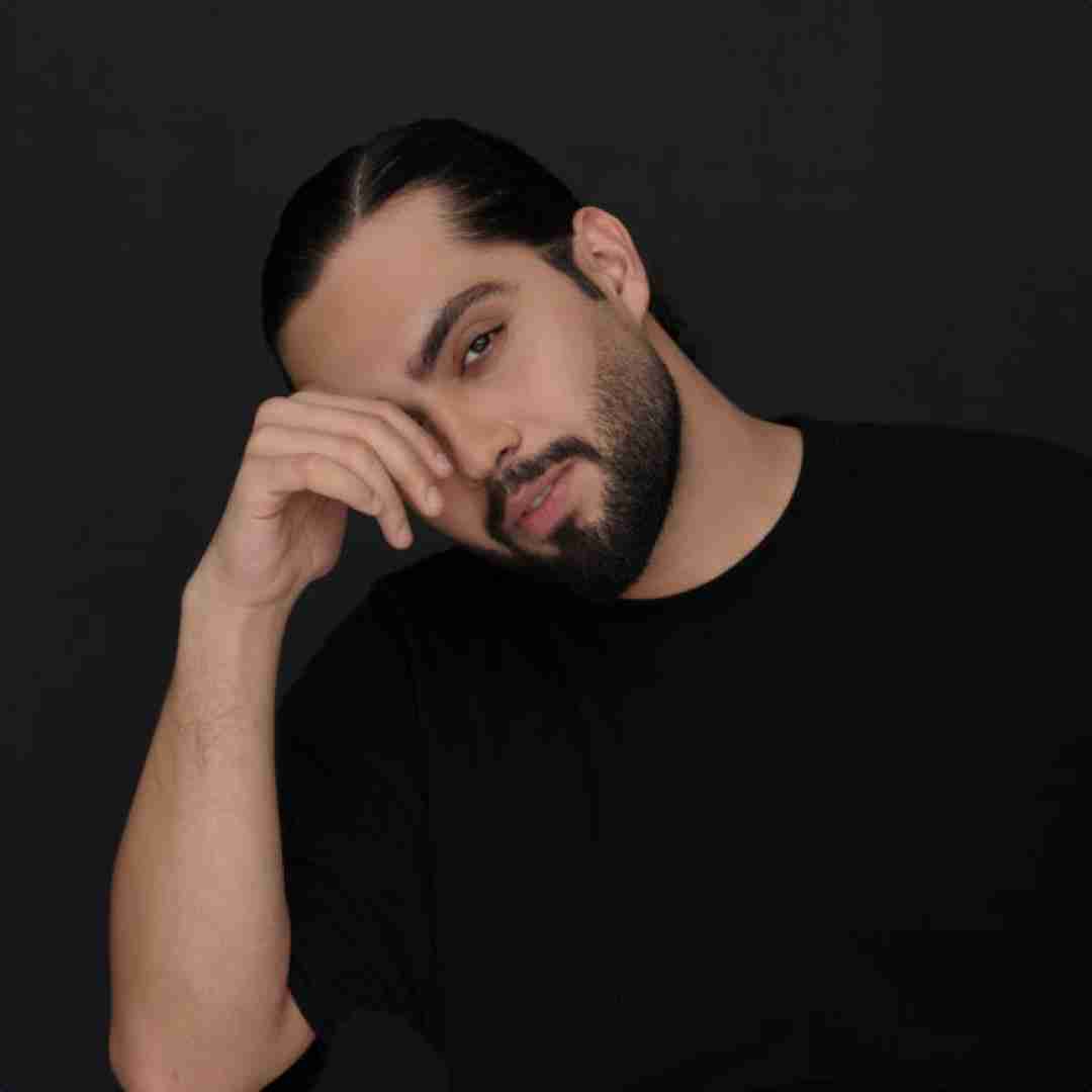 حامیم من و تو شاید دنیامون یکی بود