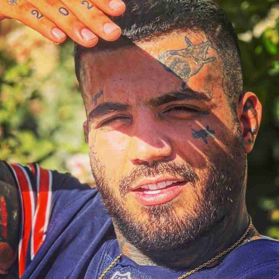 مهدیار مرد تنها