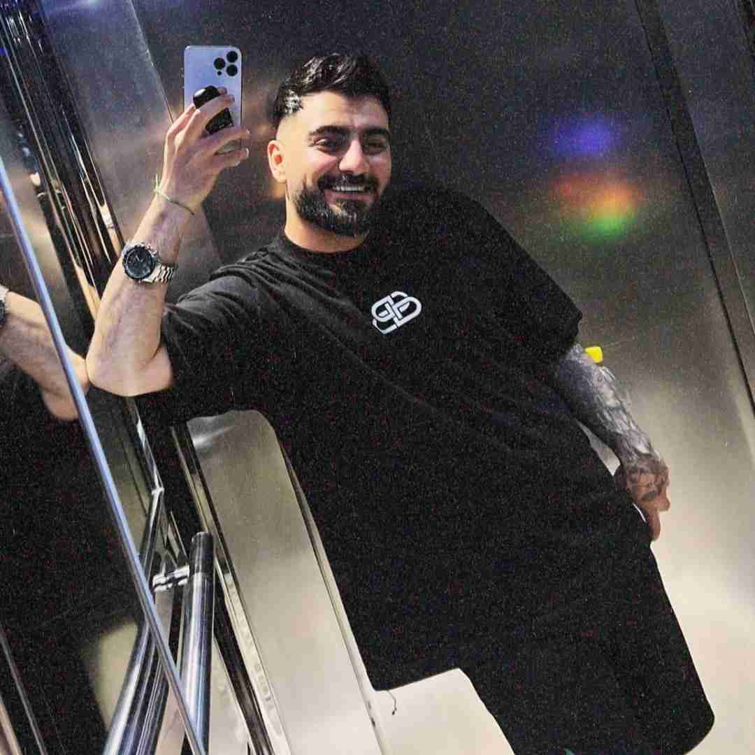 رامین تجنگی یه روزایی با خودم درگیرم تا شب میشه