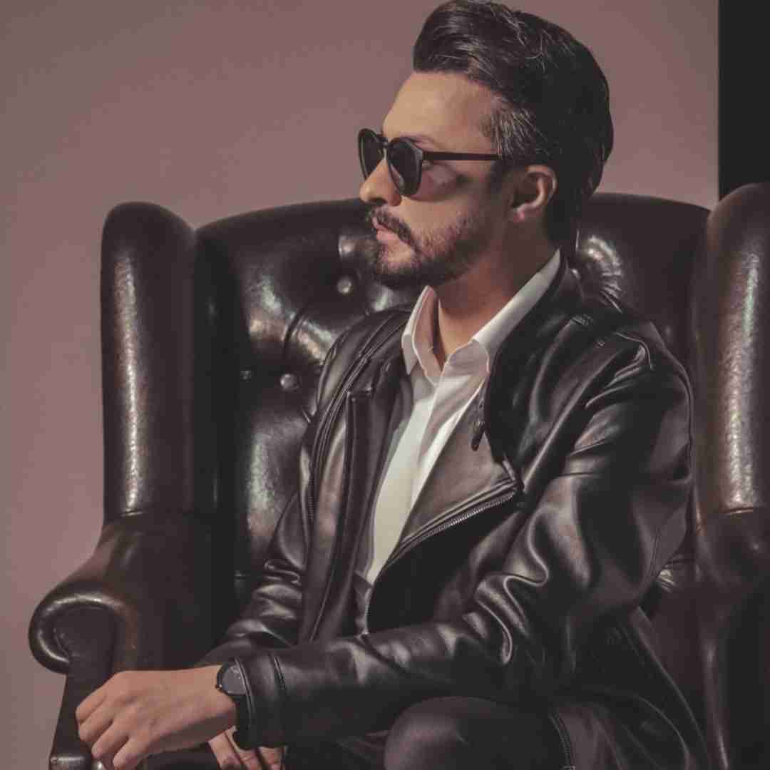 راغب هوات واسم مثل یه بغض سنگینه