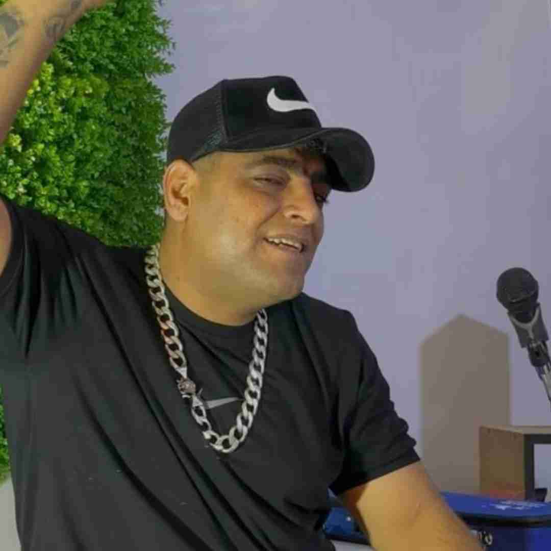 فرشاد مرادی هیچم نمه