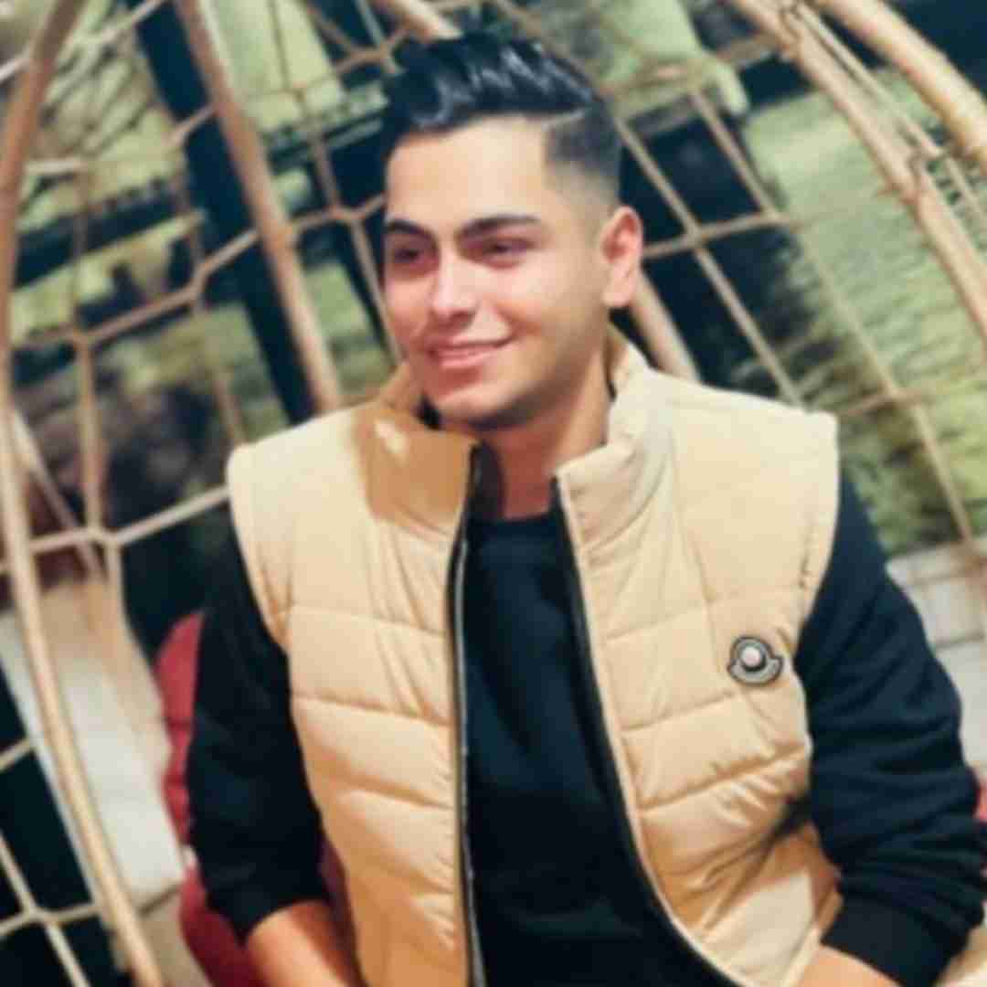 امیرمحمد افشار دل تو سنگ بود سرم به سنگ خورد