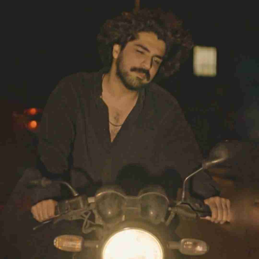 عرفان طهماسبی با اینکه دلگیرم ازت الهی الهی دنیا برات بسازه