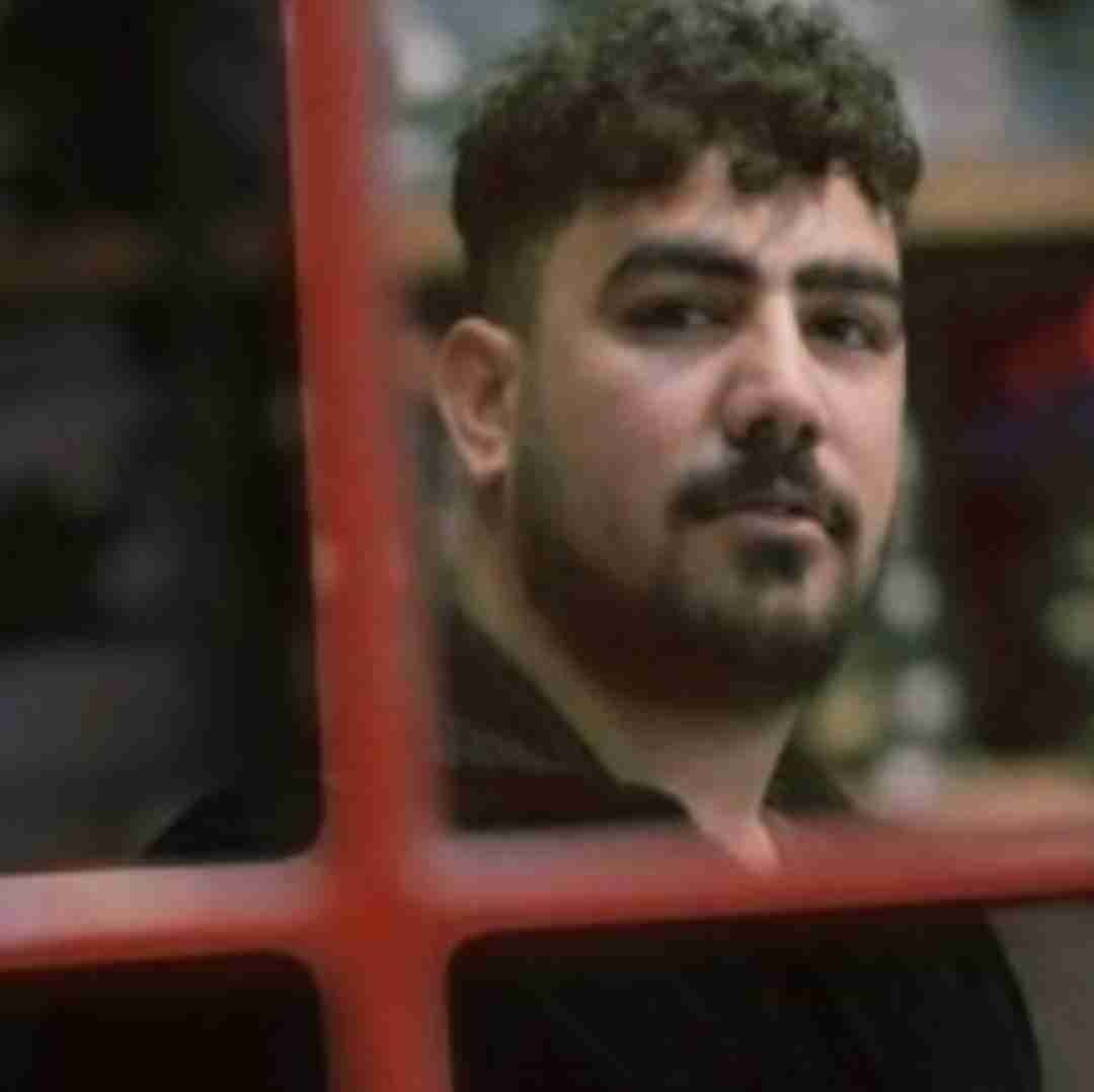 یزدان همتی سیرم خدا و ای دنیا هی میاد فاز خودکشی