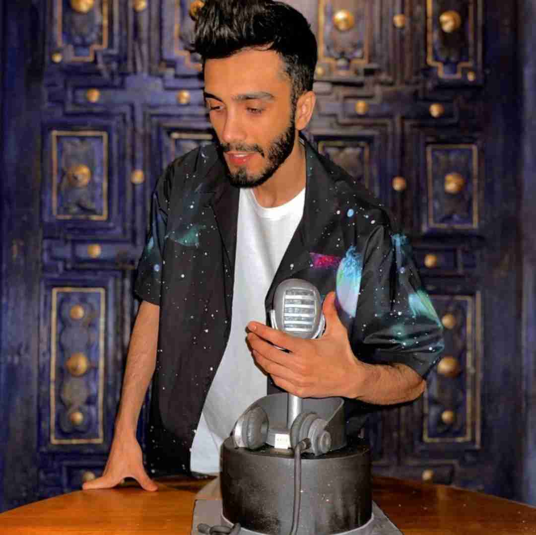 مهراد جم منو نمیشناسه