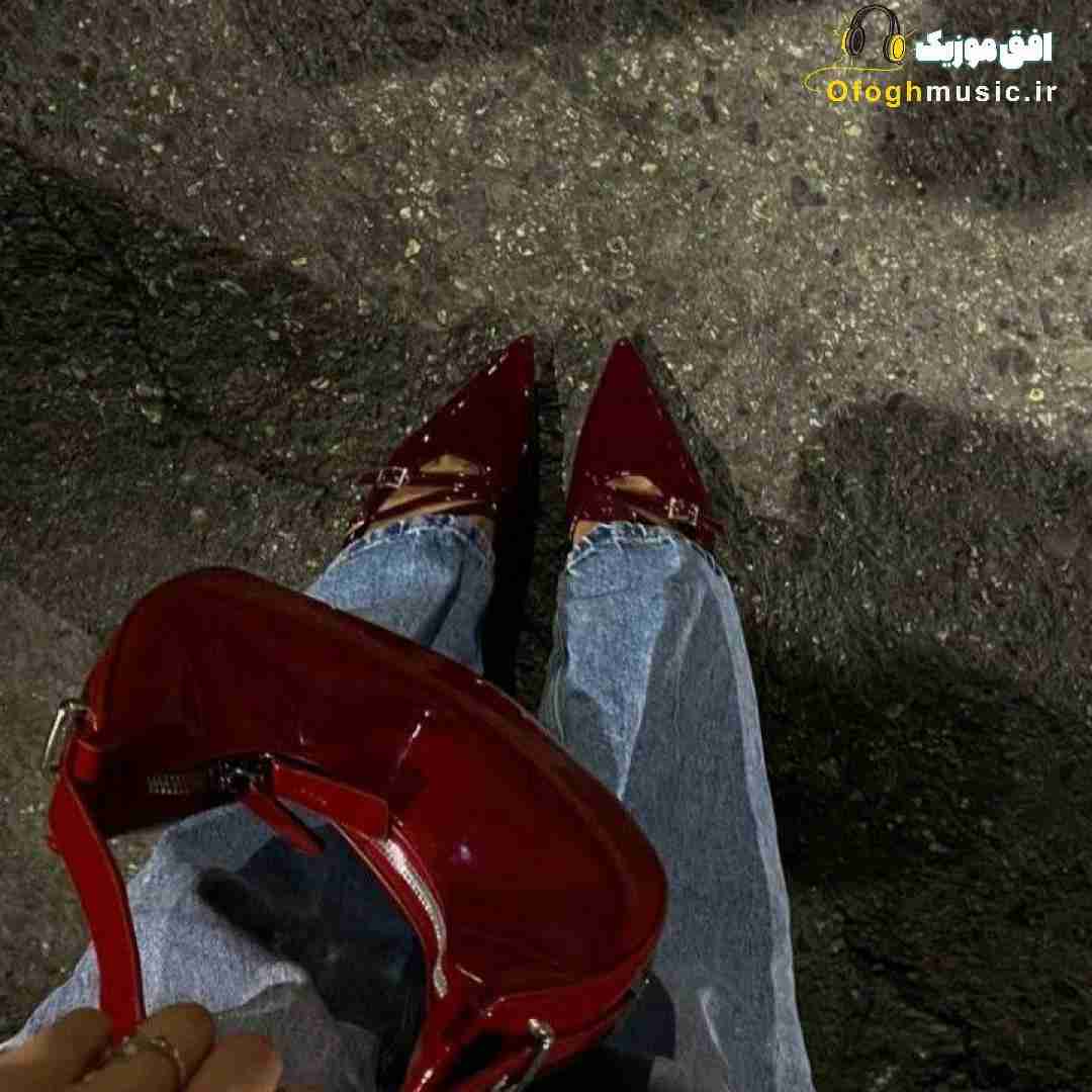  بگم بخندم میگن رو مخ تو خودم باشم میگن تو چس