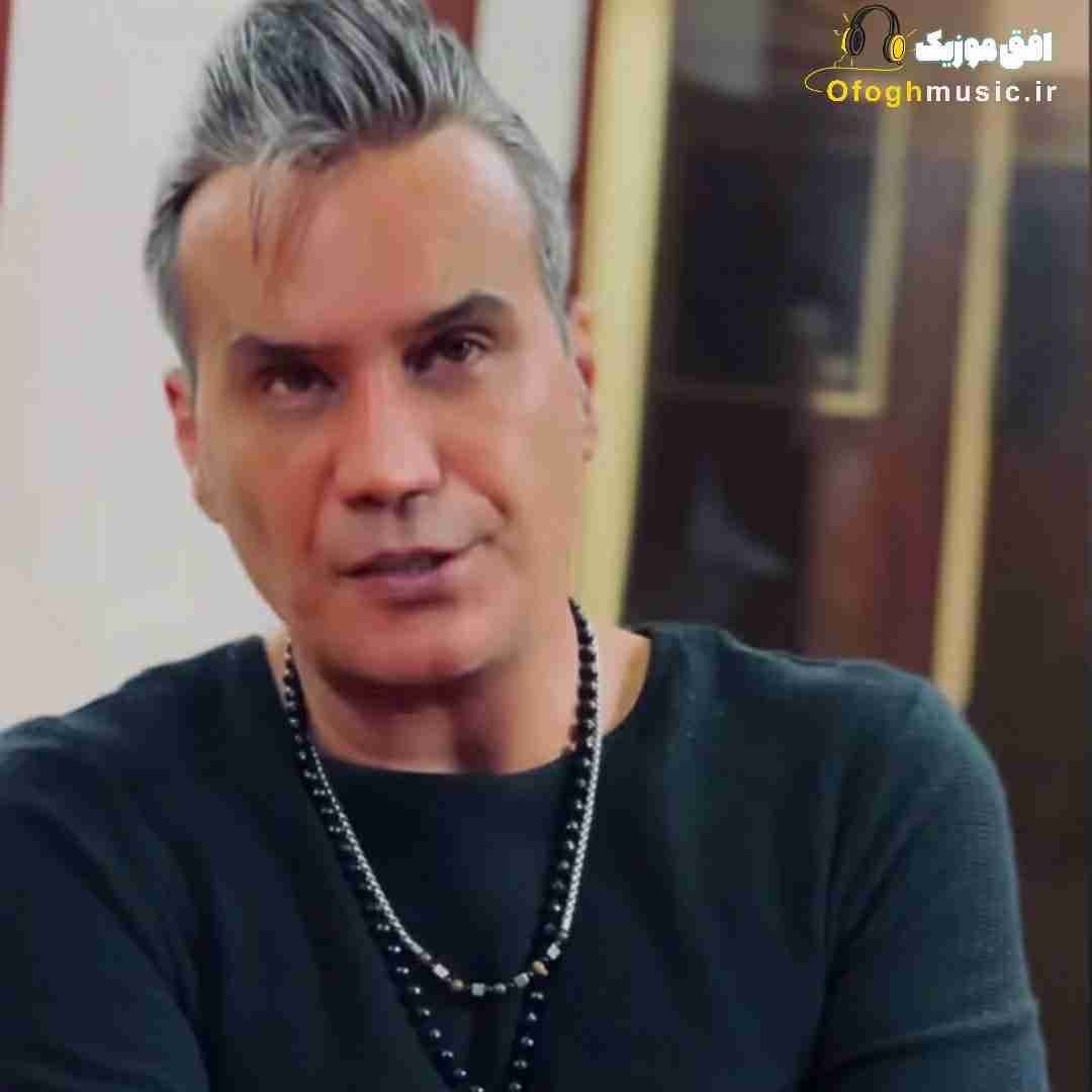 شهرام شکوهی زمستونش و از بهار بیشتر دوست داره