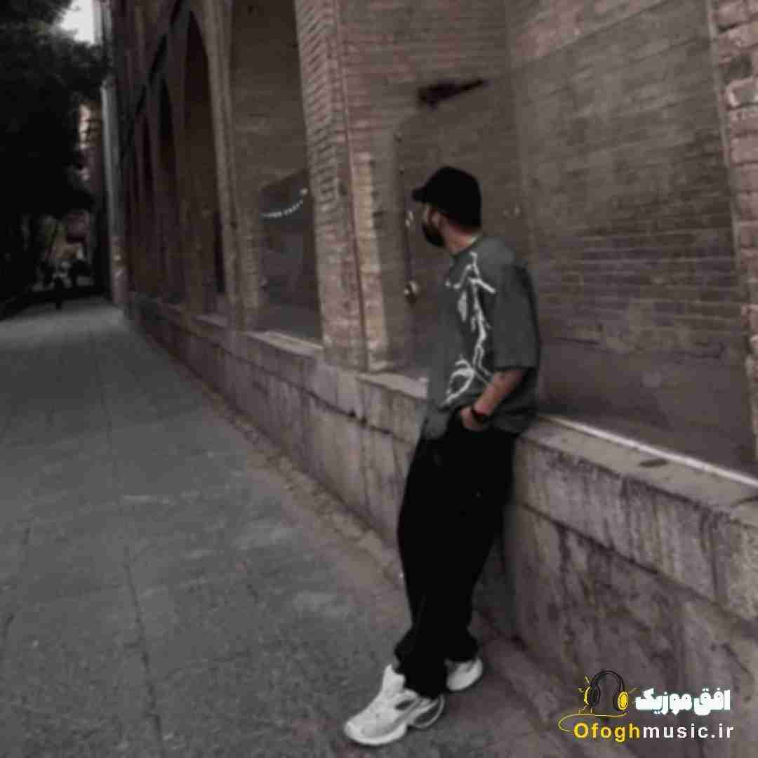 عادل میرزایی قلبمو داده به هرکی شکستو بهم تحویلش داد