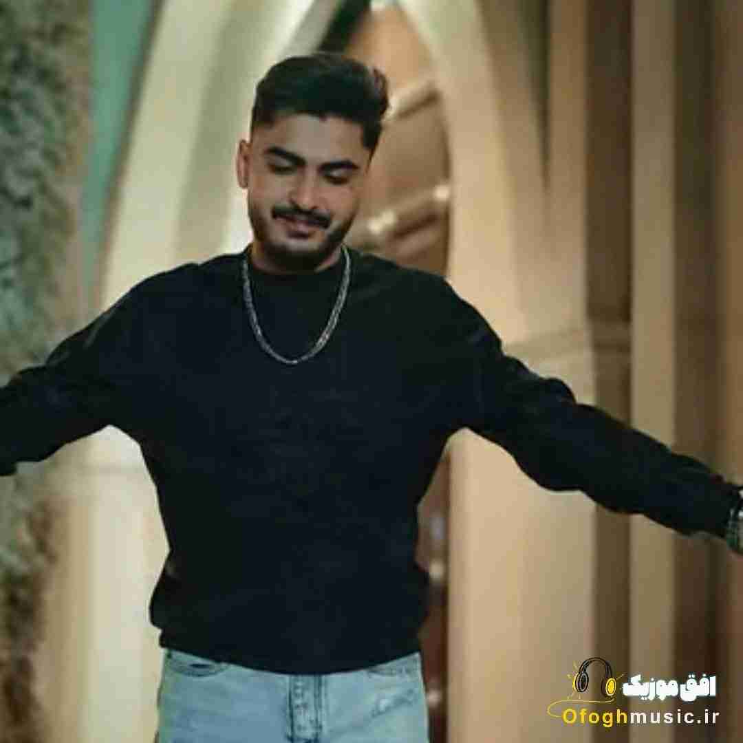 محمدامین کرمزاد و گرد دو کلمه جوانیم تباه کرد