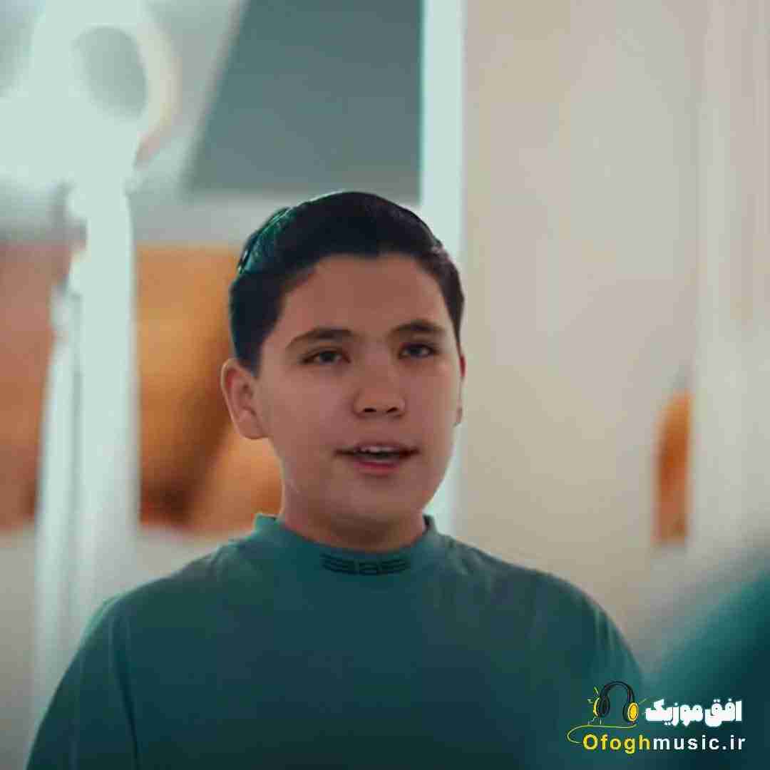 مرتضی وکیلی باز داره بارون میزنه