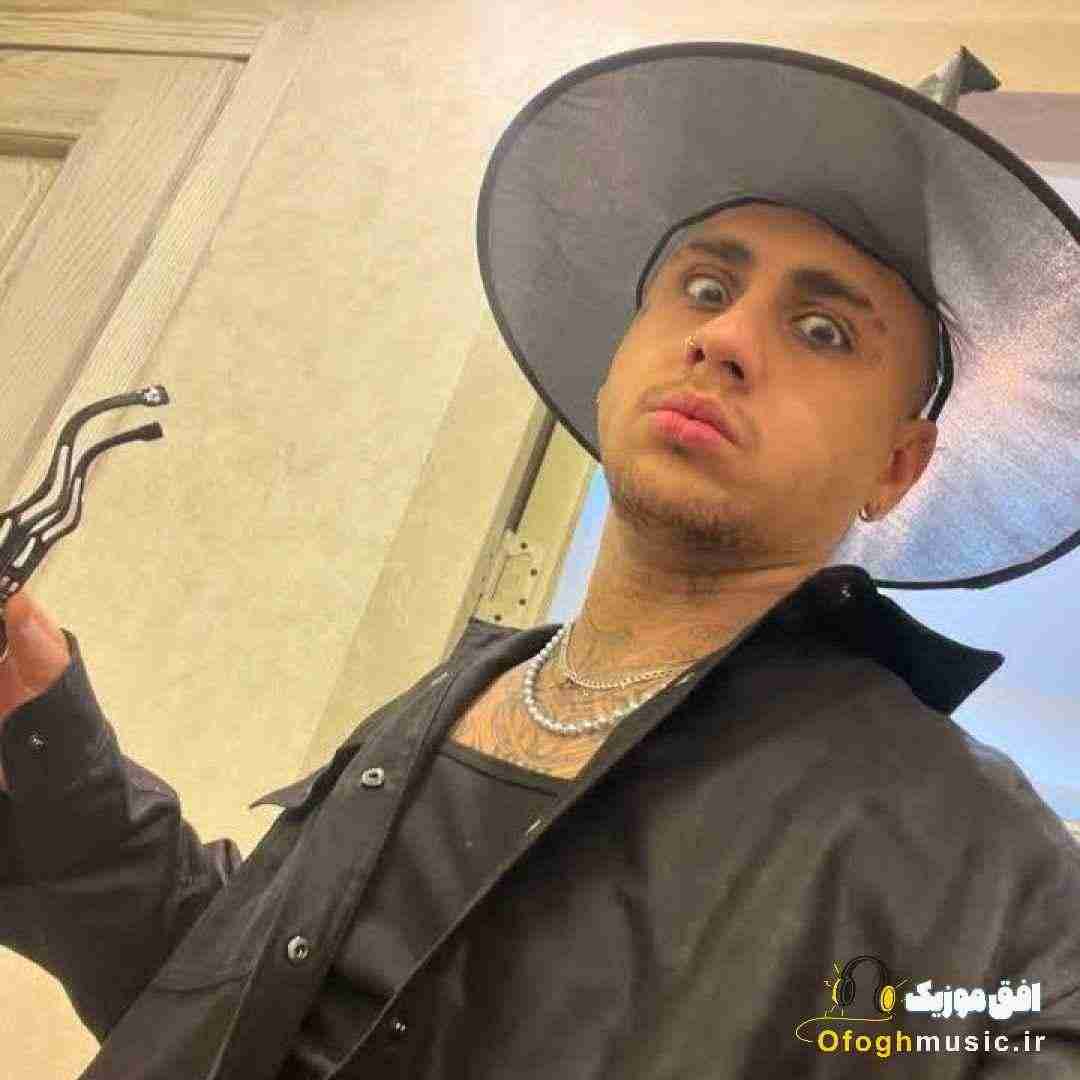 شایان یو این دختره چقد خوشگله