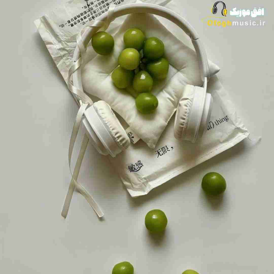  انگار نیمه ای از من نیستو انگار درمون دردم نیست