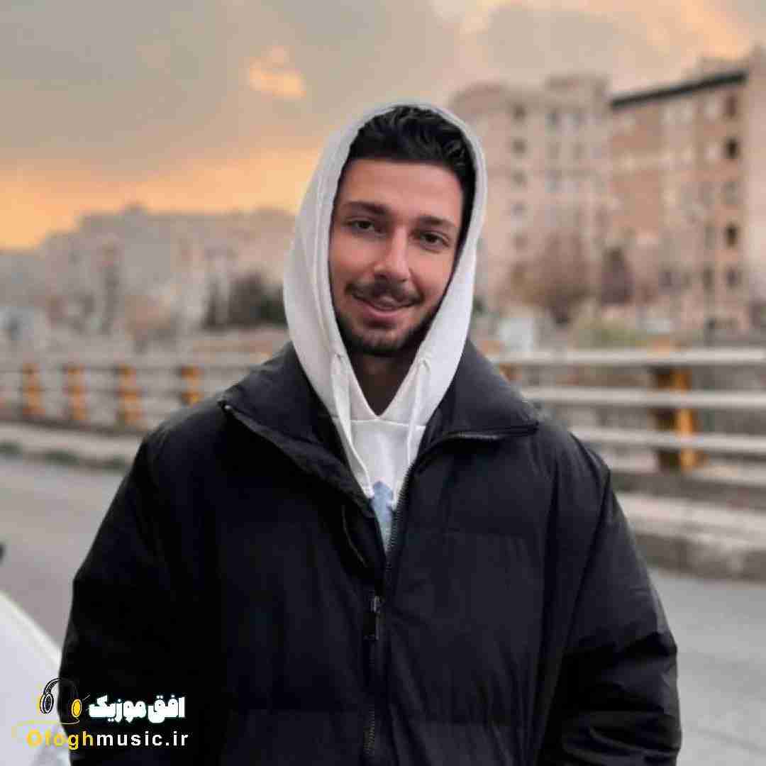 رضا امیری عید امسال من تنها همین جا میمونم