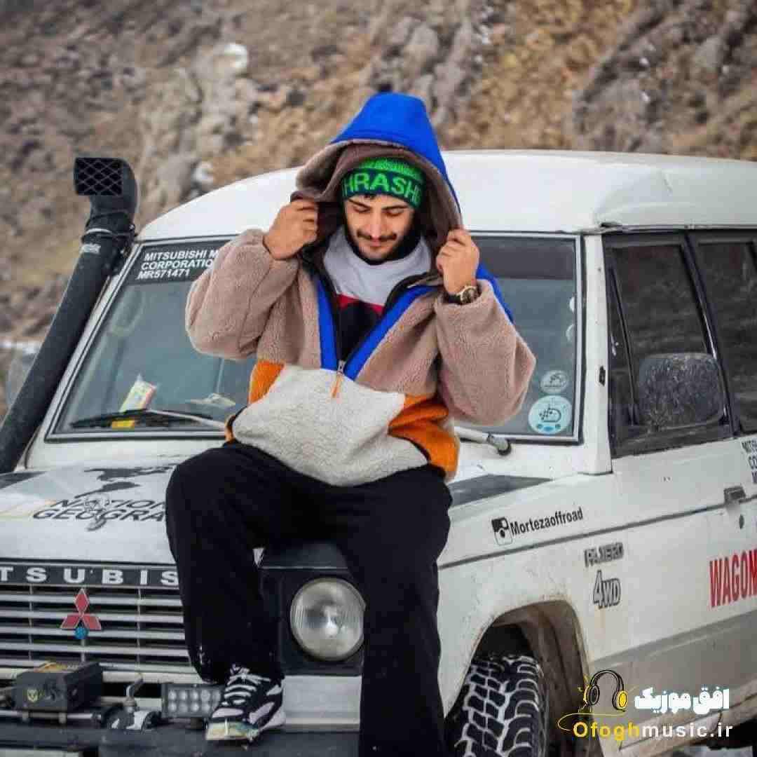 آرمین برمایه پله ی دادسرا قاضی حکمم دا هیچکسی ولام