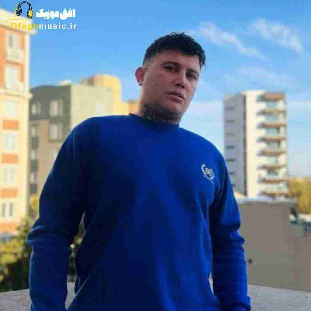 علی احمدیانی هرشو بساط پیکم چنم تا خرخره غرق الکلم