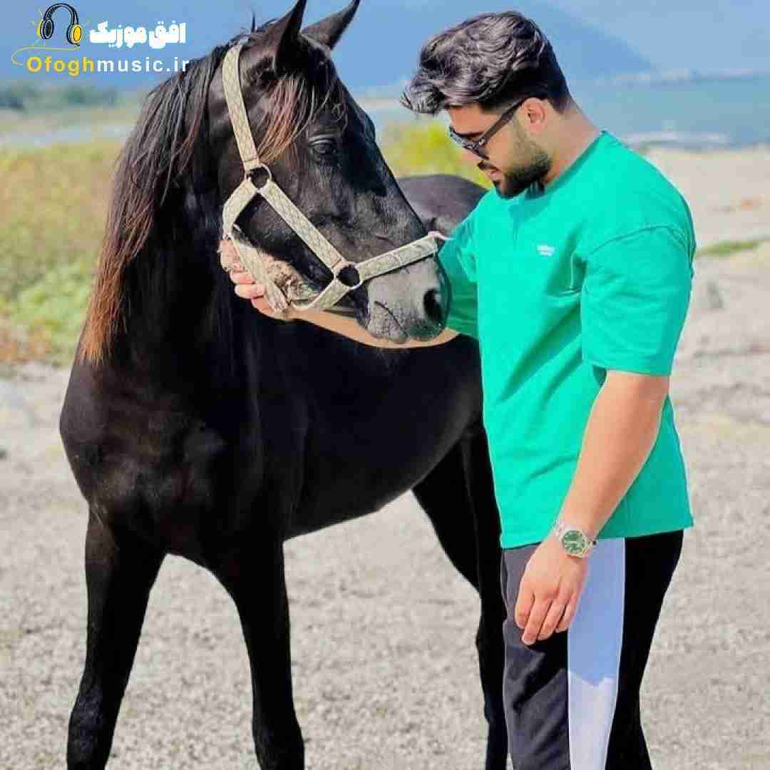 سعید محمدی سیلوم ایکنی ایخندوم هی دور تیات بگردوم