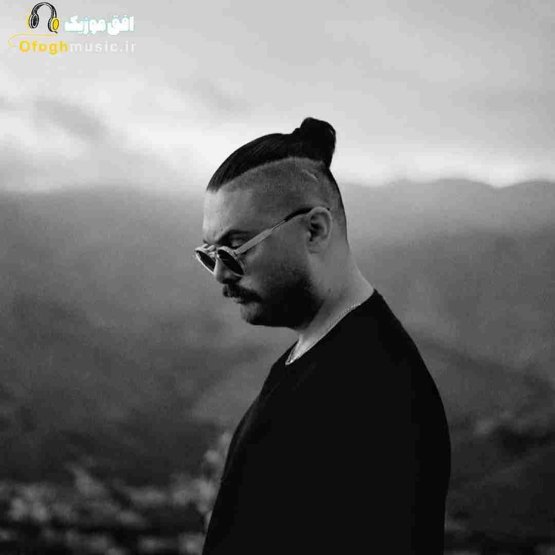 سینا پارسیان مرد با آینه هم قهر