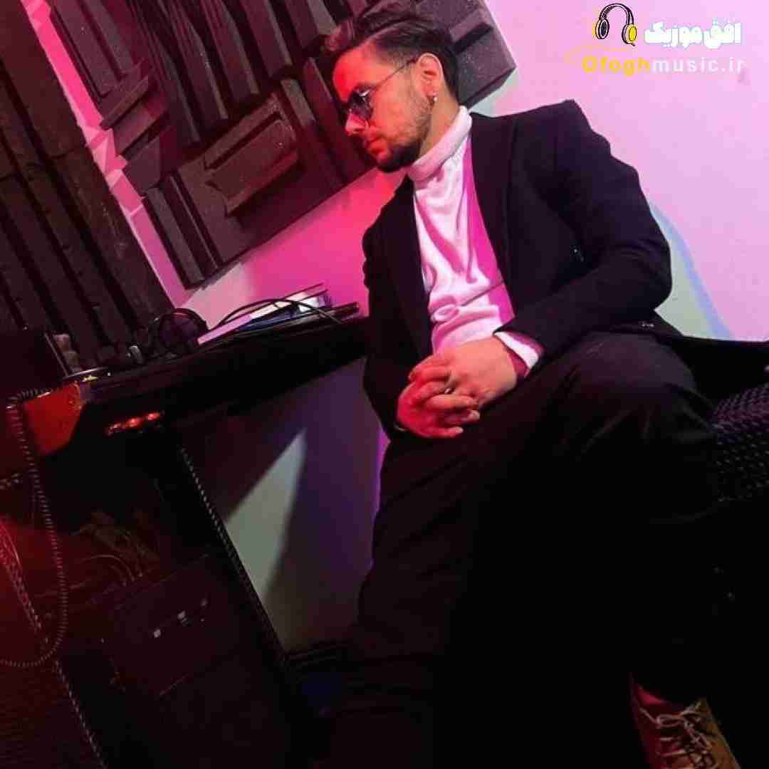 ارشاد نیومدی کردی زندگیمو غم زده گفتی بمون