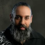 دانلود آهنگ جدید تلخه حالم مثل حال اون کسی که از خودی از روزبه نعمت الهی